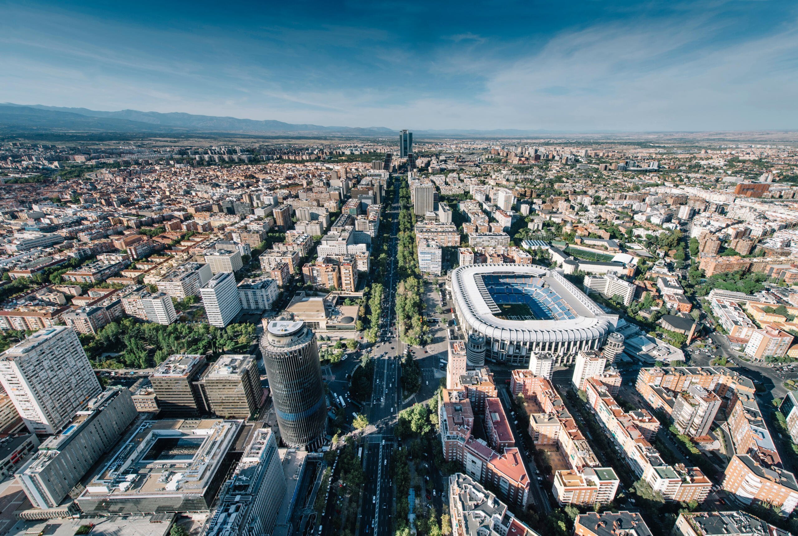 Halla madrid. Мадрид с высоты птичьего полета. Испания Мадрид. Мадрид сверху. Барселона с высоты птичьего полета.